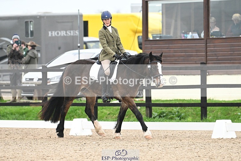 241103-102435-00329 - Intro 3 - 9.40 to 10.40