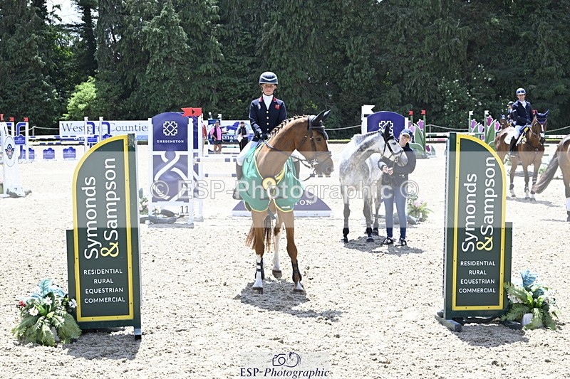 250525A-131523-17579 - Presentations Section B CCI 3 Star Long