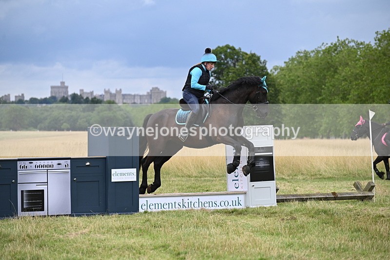 WJ6_3179 - Time at Jump 11:06 to 11:40