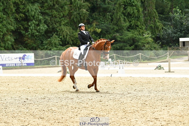 250718A-141140-02014 - 068-Stacey.Escrig-JOIE.DE.VIVRE.III
