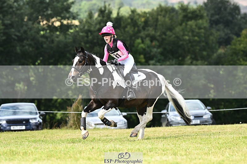 240825X-104133-31173 - 70cm XC 10.00 to 11.00