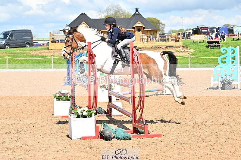 240504A-124118-01618 - Cls 4 Blue Chip Pony Newcomers & 1m Open