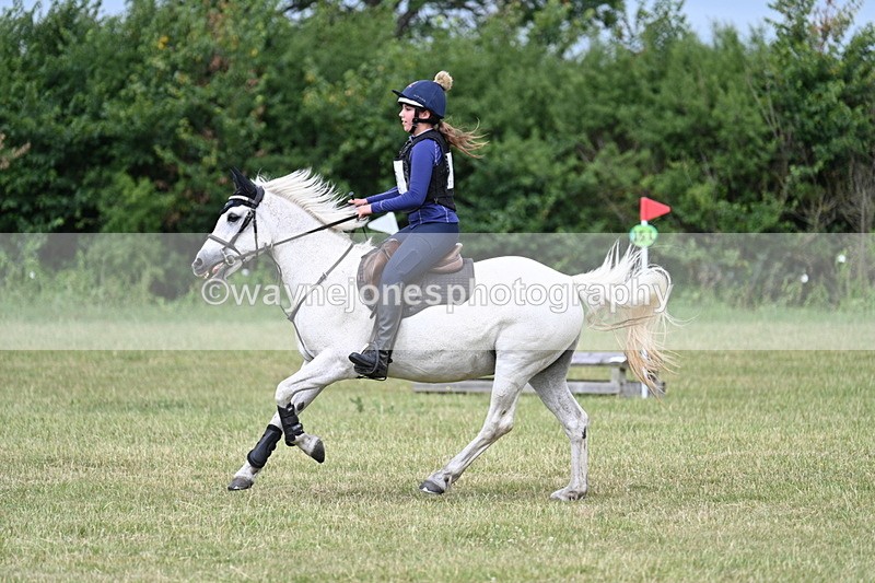 WJ7_5129 - 60cm XC Time 10:17 to 10:49