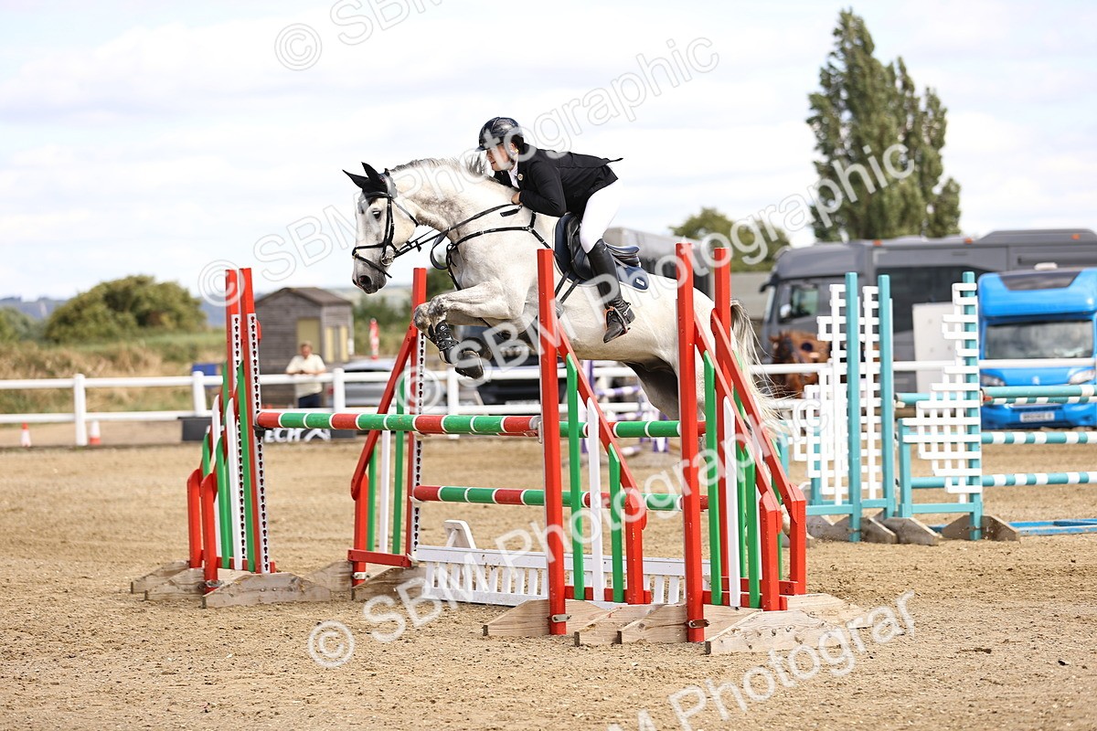 SBM_001200 - Class 6 - Senior Newcomers - 1.10m