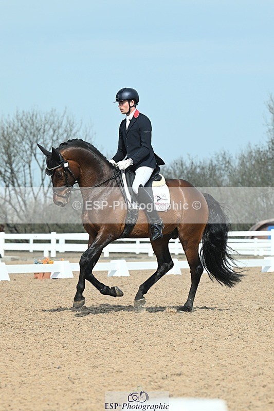 250403-104340-01574 - 048-Angus.Corrie-Deane-Maigret.VD.Watermolen