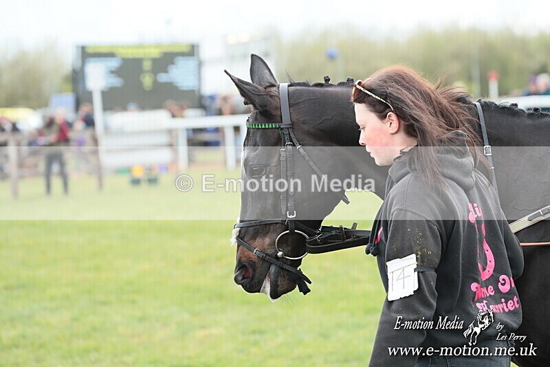PtP 130425 10 - Edgecote Races 13/04/25