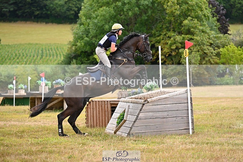 250803A-142617-15038 - O-677-Kate.Jupp-JUSTA.PLAYBOY