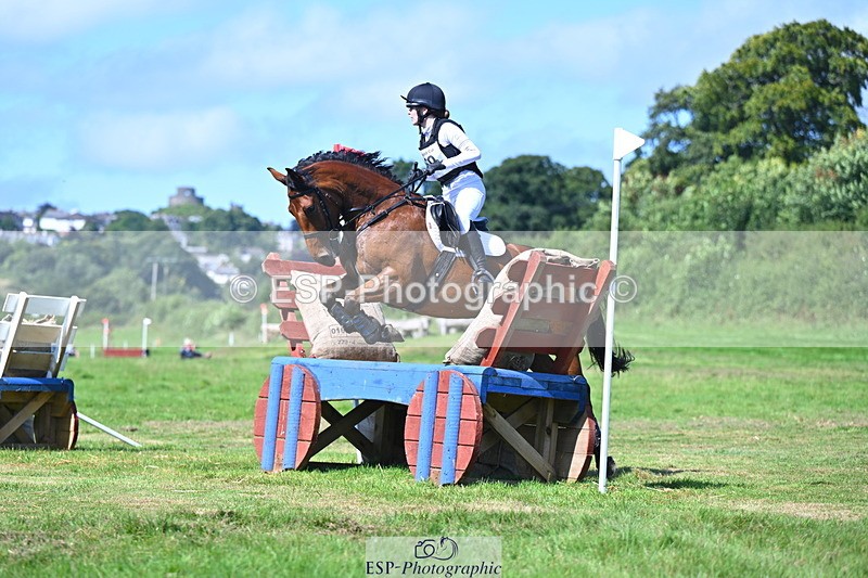 240811A-110635-01835 - 059