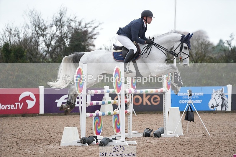251107-135315-01265 - Cls 6 Foxhunter and 1.20m Open
