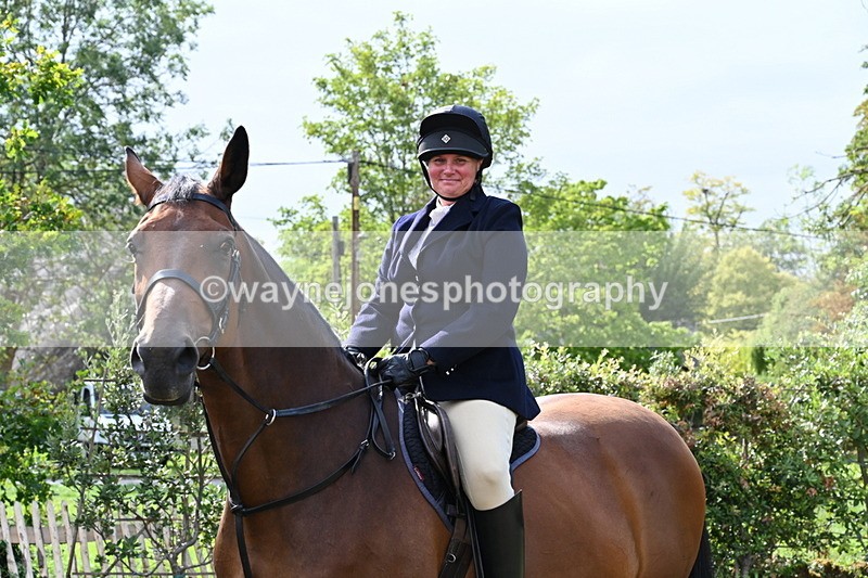 WJ6_3219 - Berks & Bucks - The Old farmhouse - Hound Exercise 20-08-25