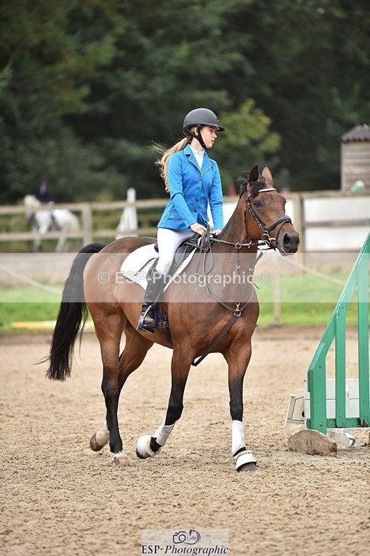 240802-102552-00832 - 70cm Round 1