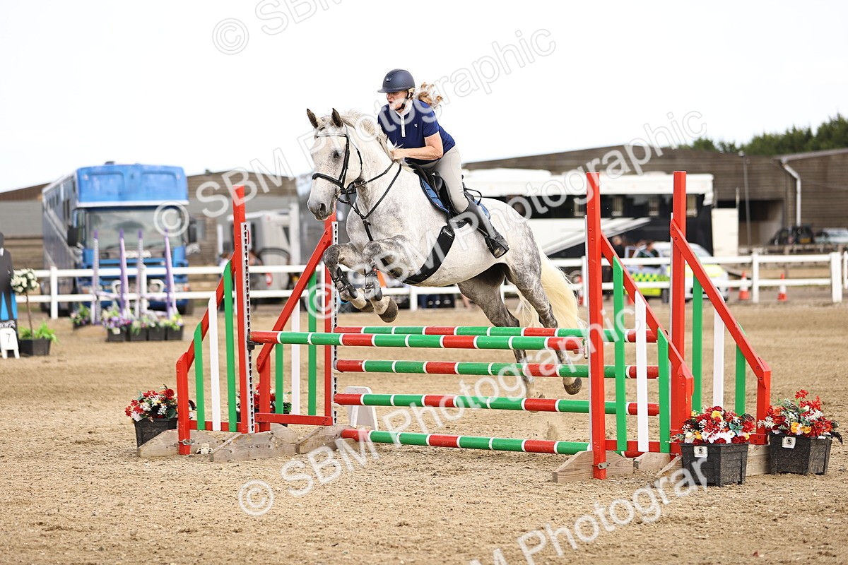 SBM_002346 - Class 18 - Ariat Senior British Novice- 90cm Open