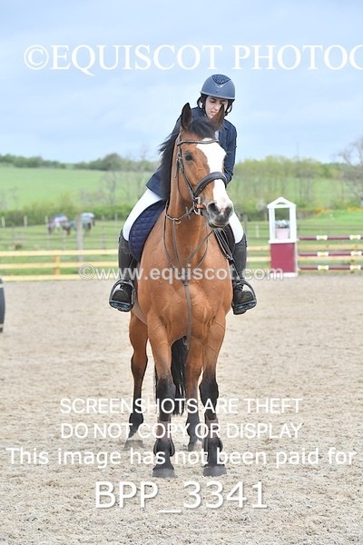 BPP_3341 - CLASS 14 SUN Senior BritiNovice/ 90cm Open