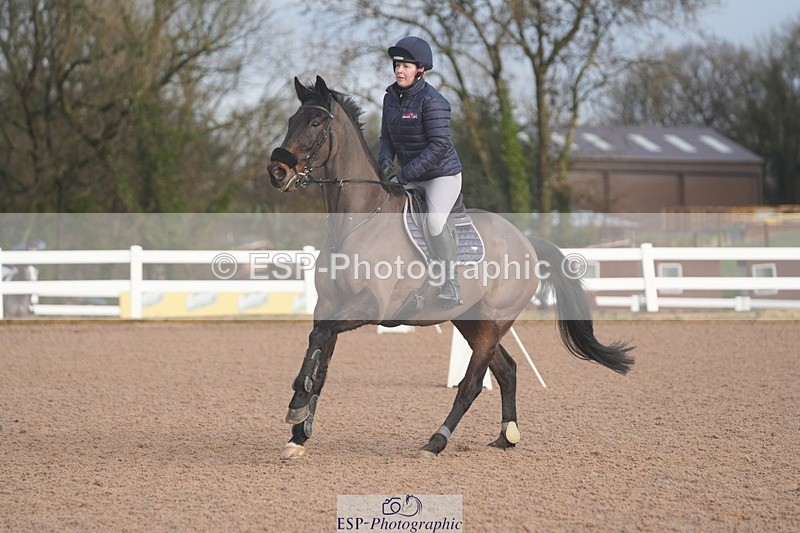 260201-101712-03038 - Cls 16 British Novice and 90cm