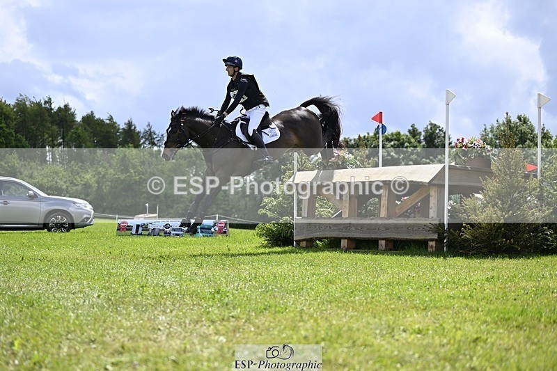 240526-122227-21754 - 401-PLOT_TWIST_B-Tom_Jackson