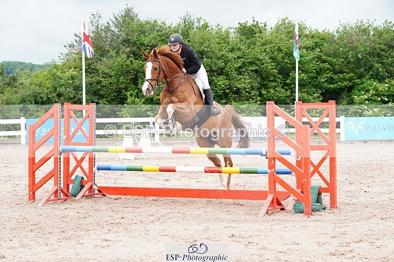 250524-114230-06419 - Cls 21 A&B Snr Disco & 1.00m Open