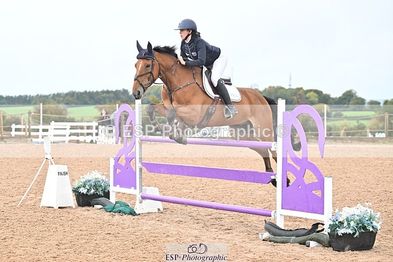 251003-133414-01154 - Cls 3 Foxhunter and 1.20m