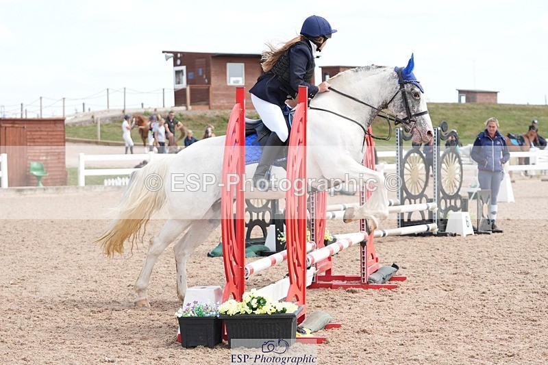 250805-152238-00101 - Clear Round and 60cm