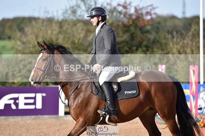 231015A-110910-07383 - Cls 23 Discovery & 1m Open