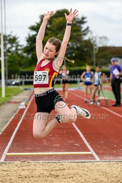 Age25SAT-914555 - Field Female Set One