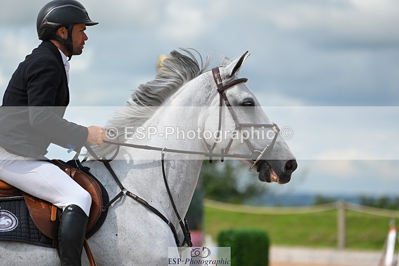 230721A-105757-05506 - Cls 6, 2 Star Medium 1.35m