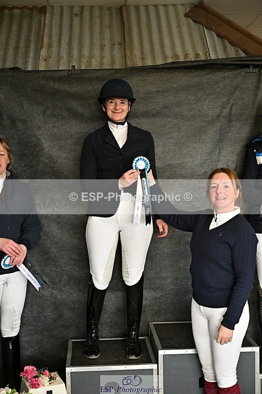 260214-130610-03875 - Cls 15 Medium Silver Presentations