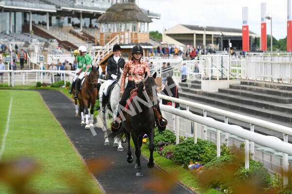 yr22052022r8e-25 - ROR - Parade Ring York