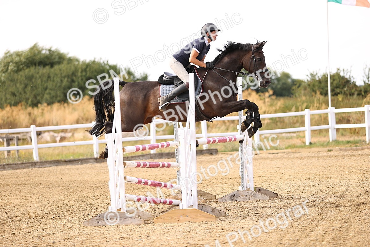 SBM_001475 - Class 6 - Senior Newcomers 1.10m