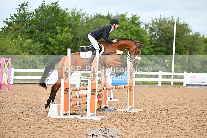 240703A-100517-00012 - Cls 01 Snr Brit Nov & 90 Open