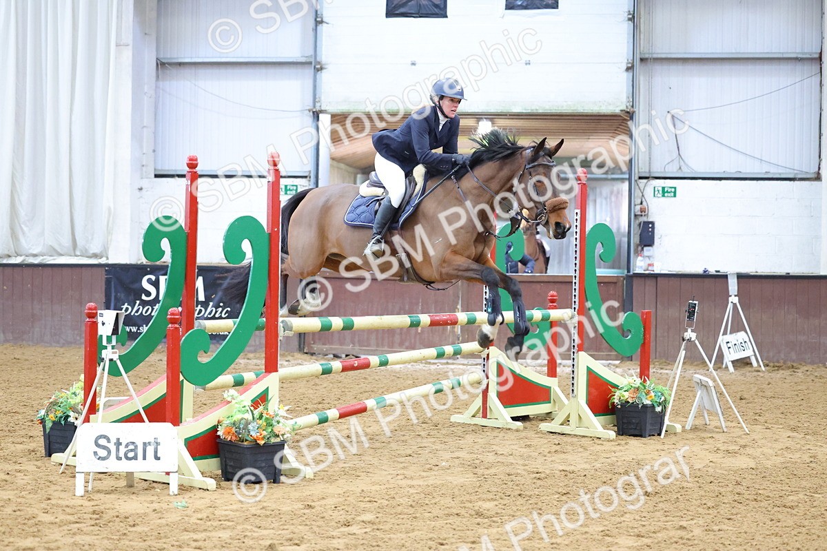 SBM_009962 - Class 21 - Nupafeed Supplements Senior Discovery/ 1m Open - First Round (1.00m)