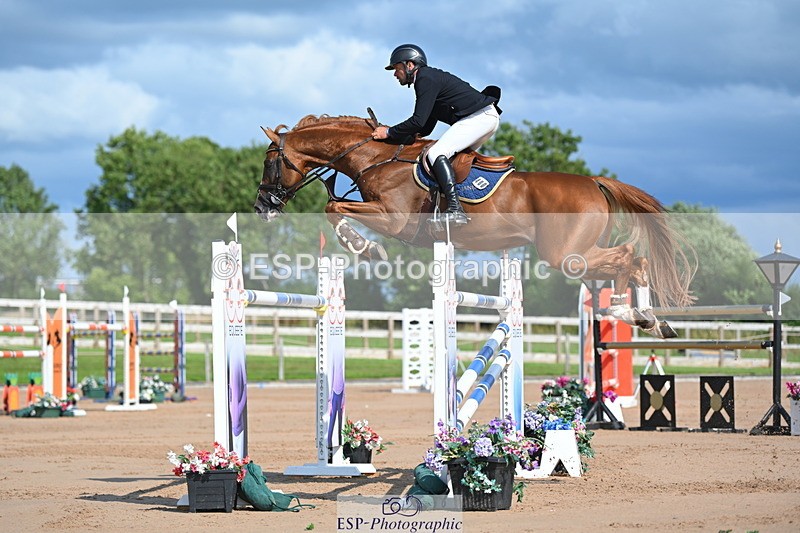 230721A-164242-07795 - Cls 10, 2 Star Big 1.45m Break to End