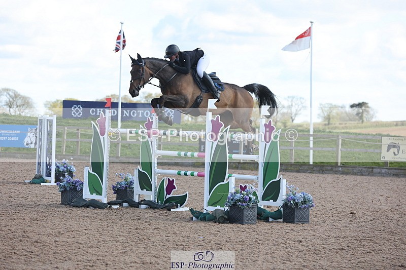 240419A-160820-09176 - Cls 10, 2 Star Big Tour 145cm  15.45 to 16.35 break