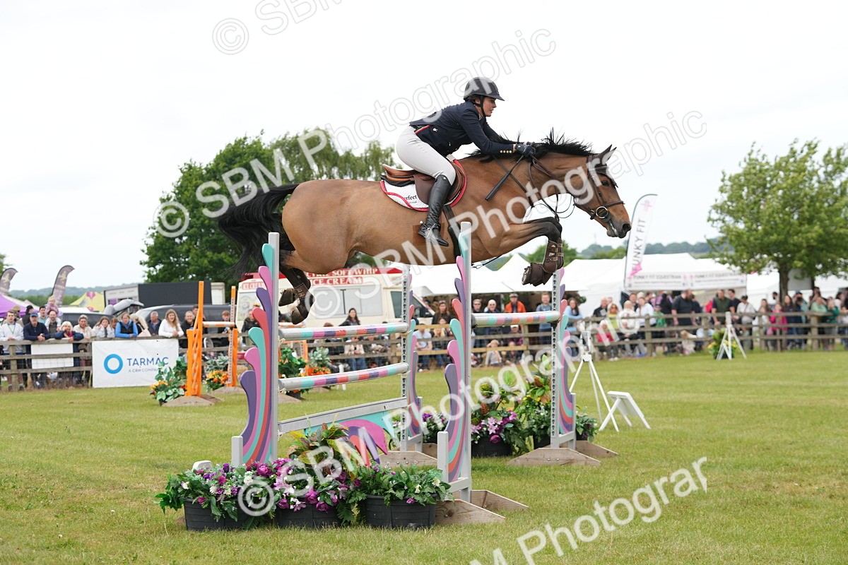 SBM_06444 - Class 202 - National 1.40m Open