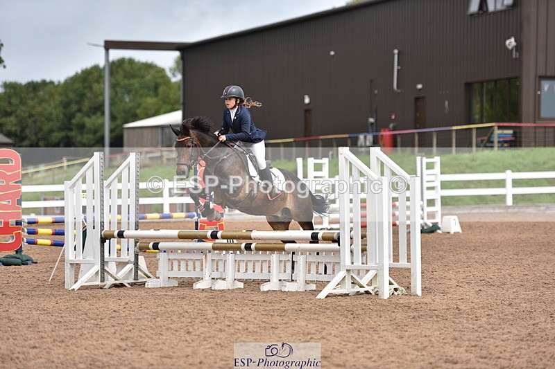 230805A-122800-00685 - Cls 7 Pony Intro 70cm