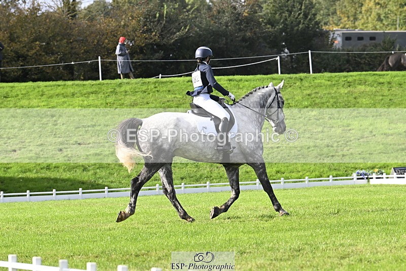 251023A-144928-04400 - E-382-Yasmin.Meredith