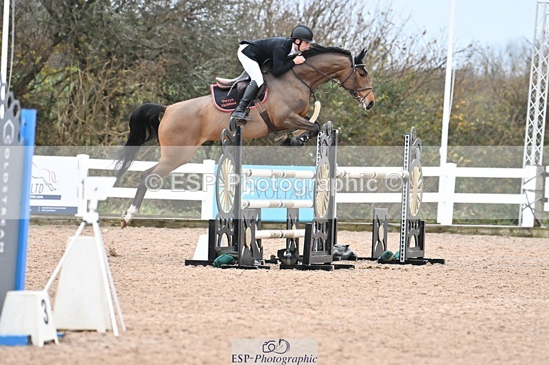 241206-135722-01027 - Cls 6 Foxhunter and 1.20m Open