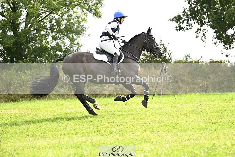 240831A-114438-01643 - 110-Laura.Pritchard-TOUCH.OF.SILK.I