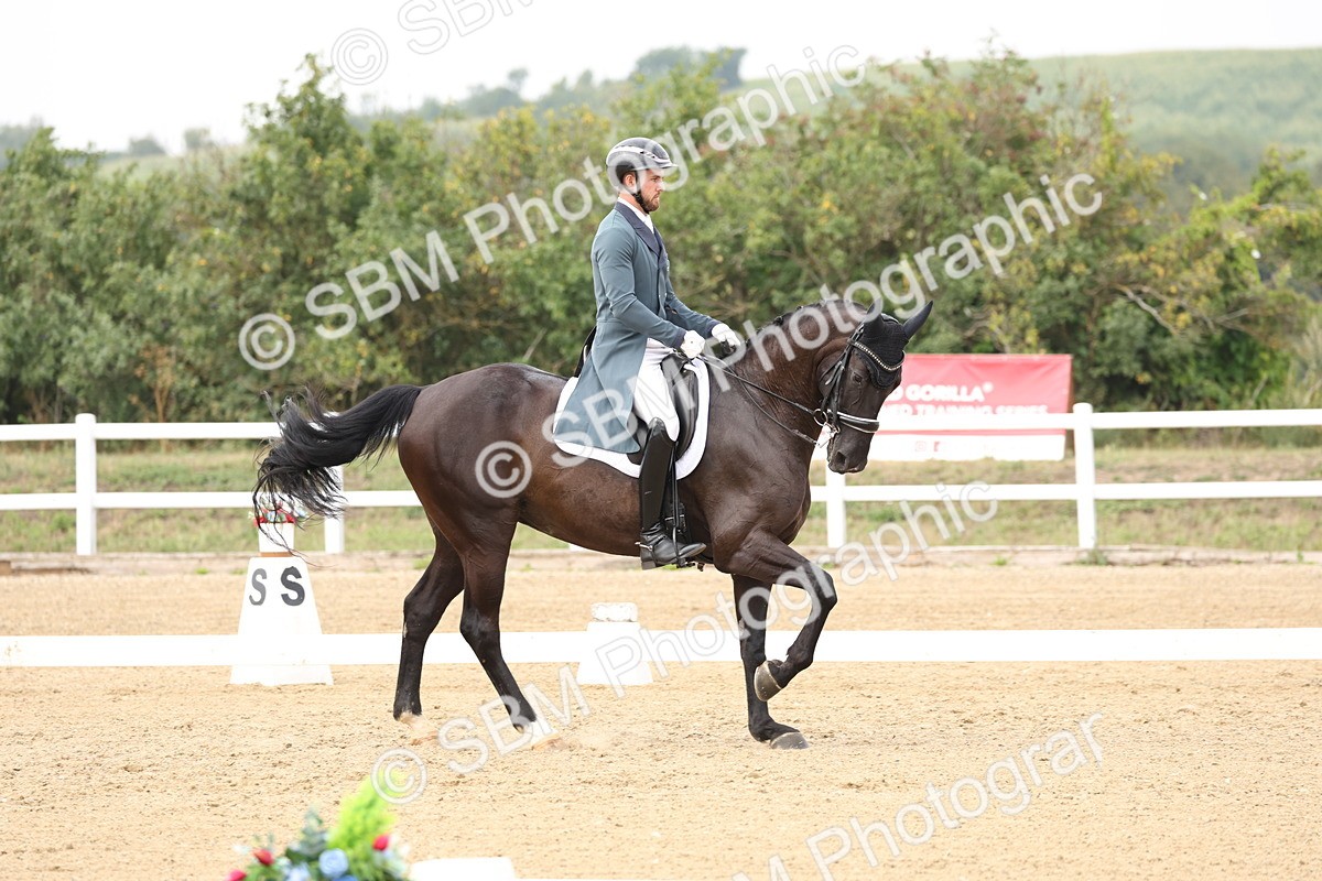 SBM_008340 - Class 10 - FEI INT I - 16.10-16.50