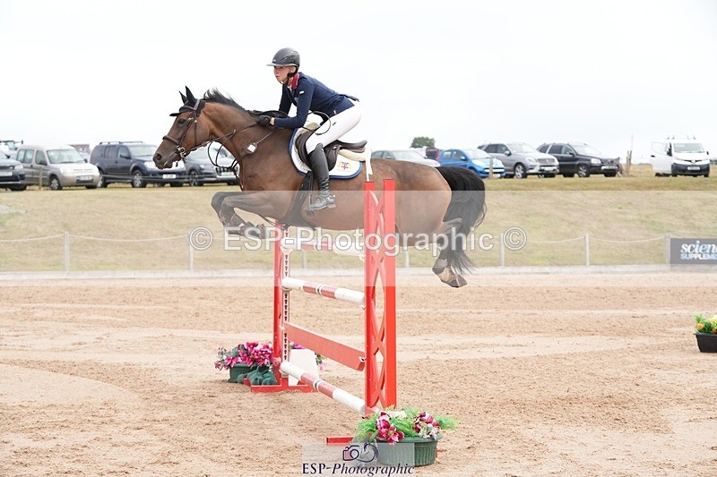 250718-112250-09990 - Cls 2, 3 Star Small Tour Break til End