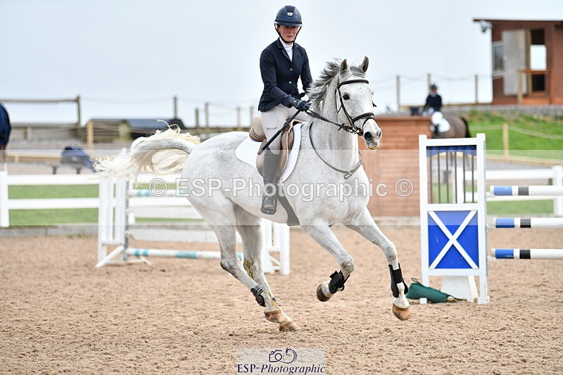 240124A-124908-00550 - Cls 3 Newcomers & 1.10m Open