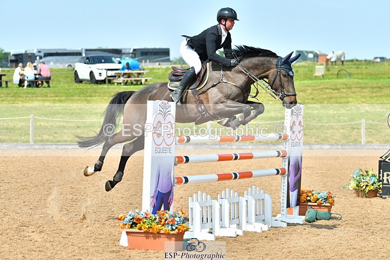 230609A-153215-01600 - Cls 6 National 1.40m