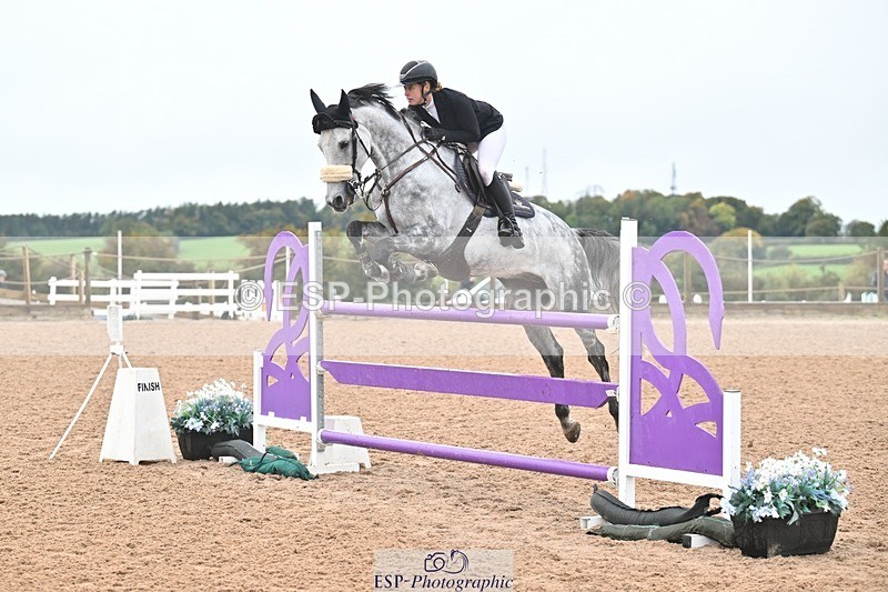 251003-132425-01104 - Cls 3 Foxhunter and 1.20m