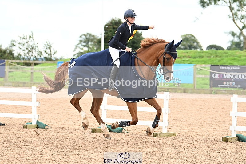 240908A-140549-04168 - Cls 15 U21 Intro 90cm-1.00m  Team Comp