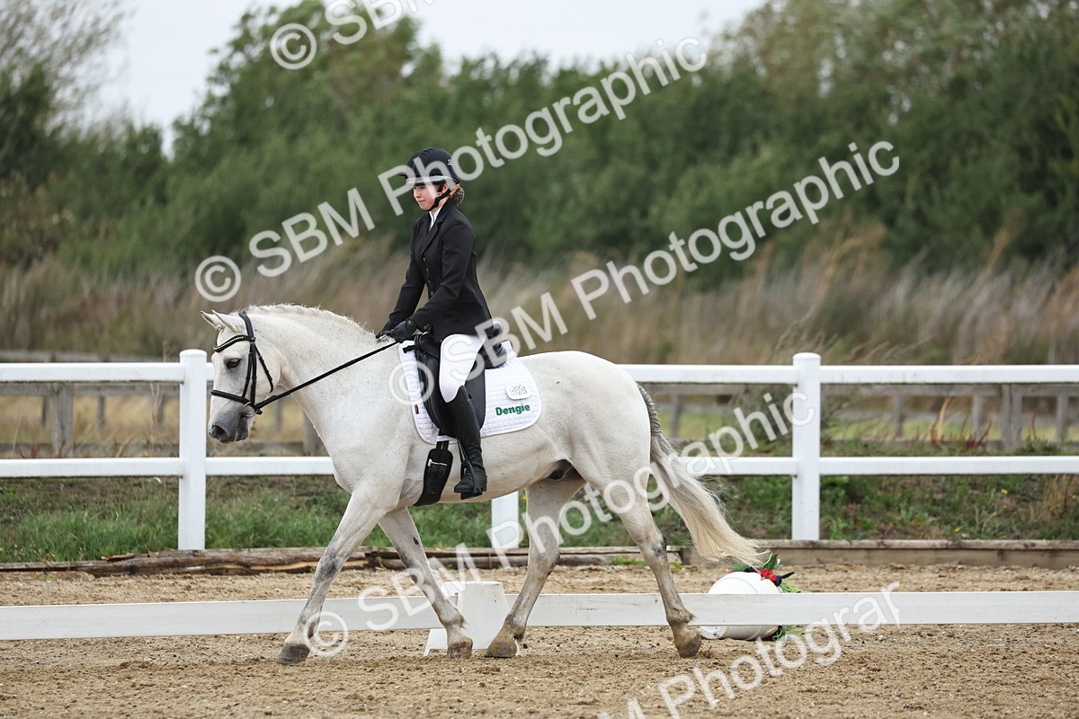 SBM_004344 - Class 8 - Novice 3 Champs
