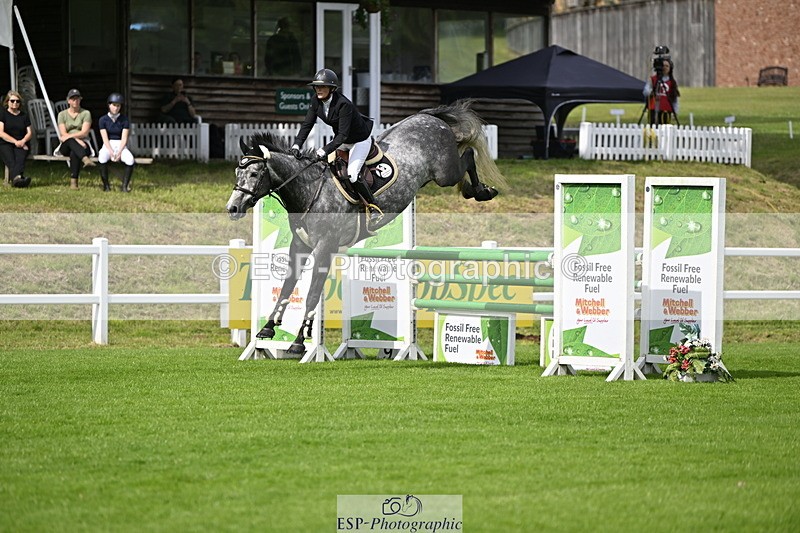 250613A-095028-00141 - Cls 1 Snr Newcomers and 1.10m Open