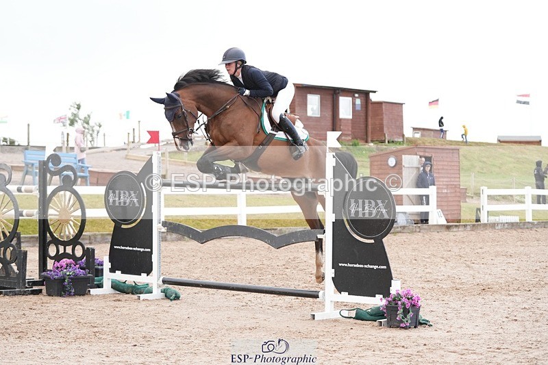 250720-093256-18173 - Cls16, 1 Star Silver Tour Accumulator