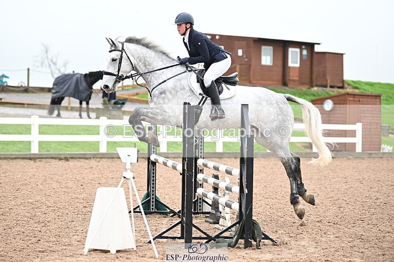 241023A-112920-00558 - Cls 1 British Novice and 90cm Open