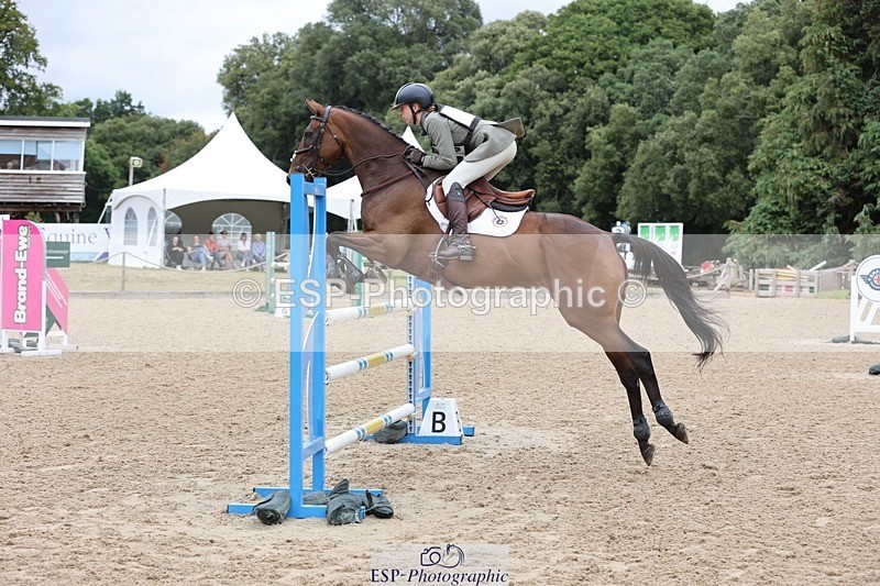 250803A-140713-14536 - P-710-Isla.Kitson-BLUES.CLOUD