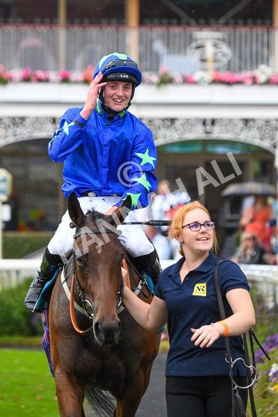 100923-Race 6-Anjo Bonita-1119 - Race 6 4.25pm Hanson Springs 60th Anniversary Handicap at York