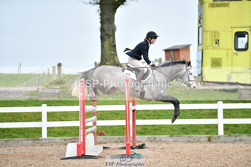 240124A-122516-00444 - Cls 3 Newcomers & 1.10m Open